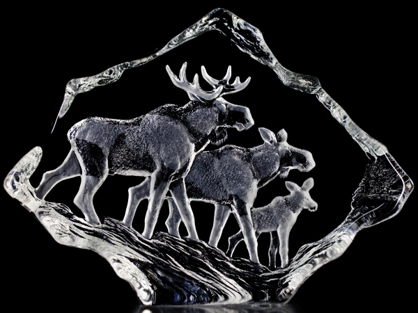Mats Jonasson Crystal 33636 Moose Family $500.00