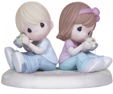 Precious Moments 123008 Couple On String Telephone Figurine $50.99
