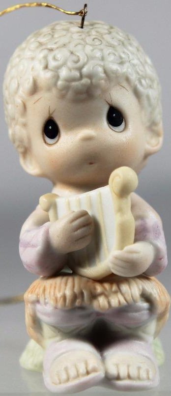 Precious Moments E-5388 Joy To The World Adorable Ornament $16.99